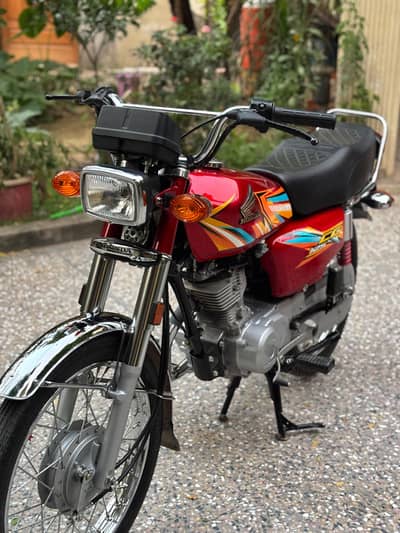 Honda CG 125 (2025 Model)