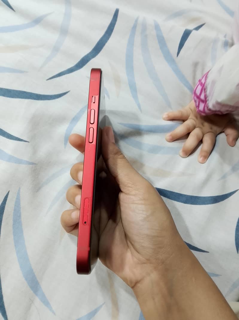 Apple iPhone 13 3