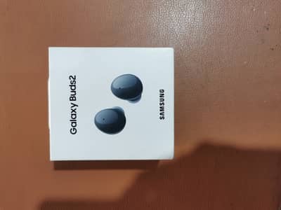 Samsung Galaxy Ear buds 2