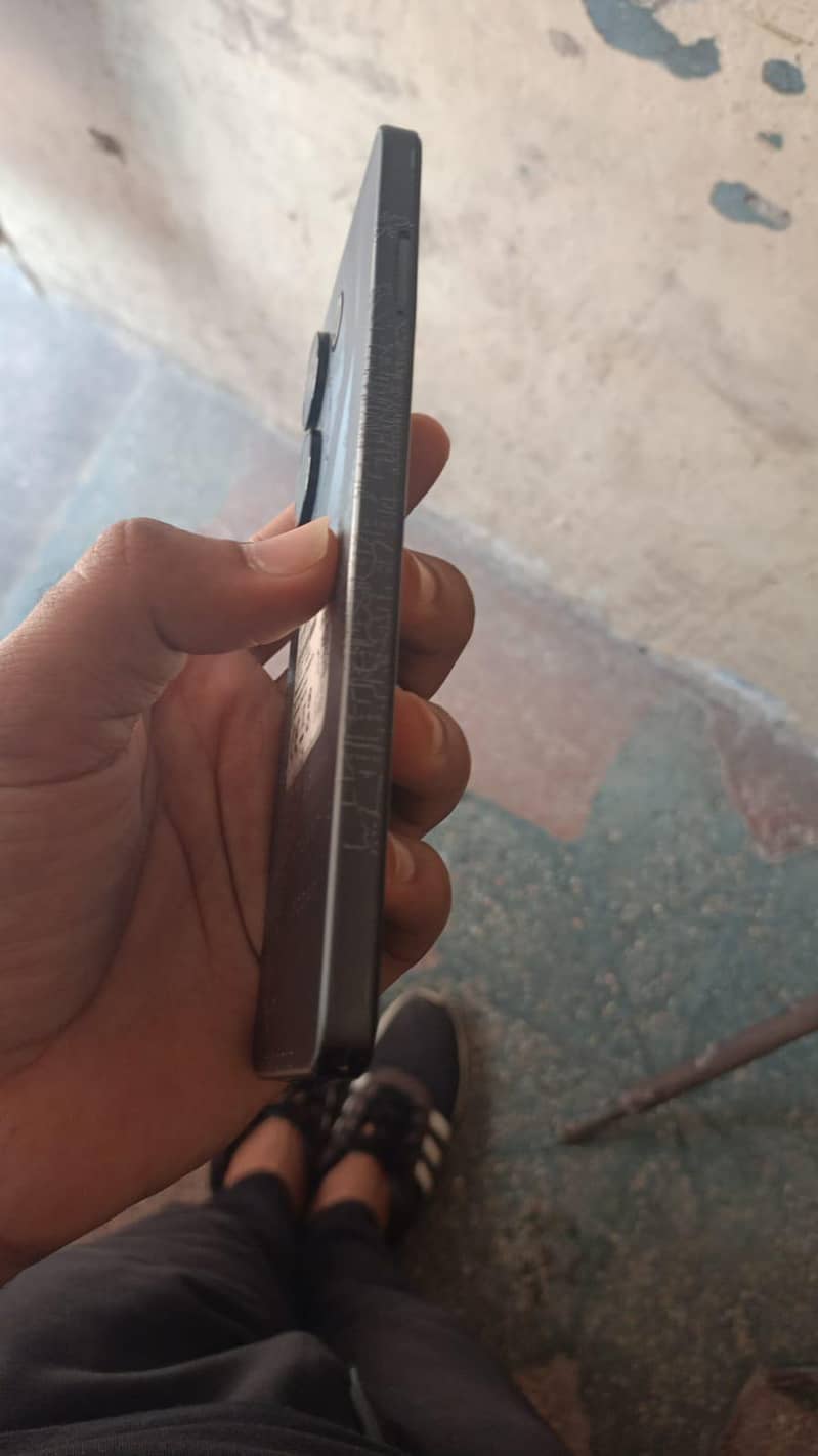 camon 20 4