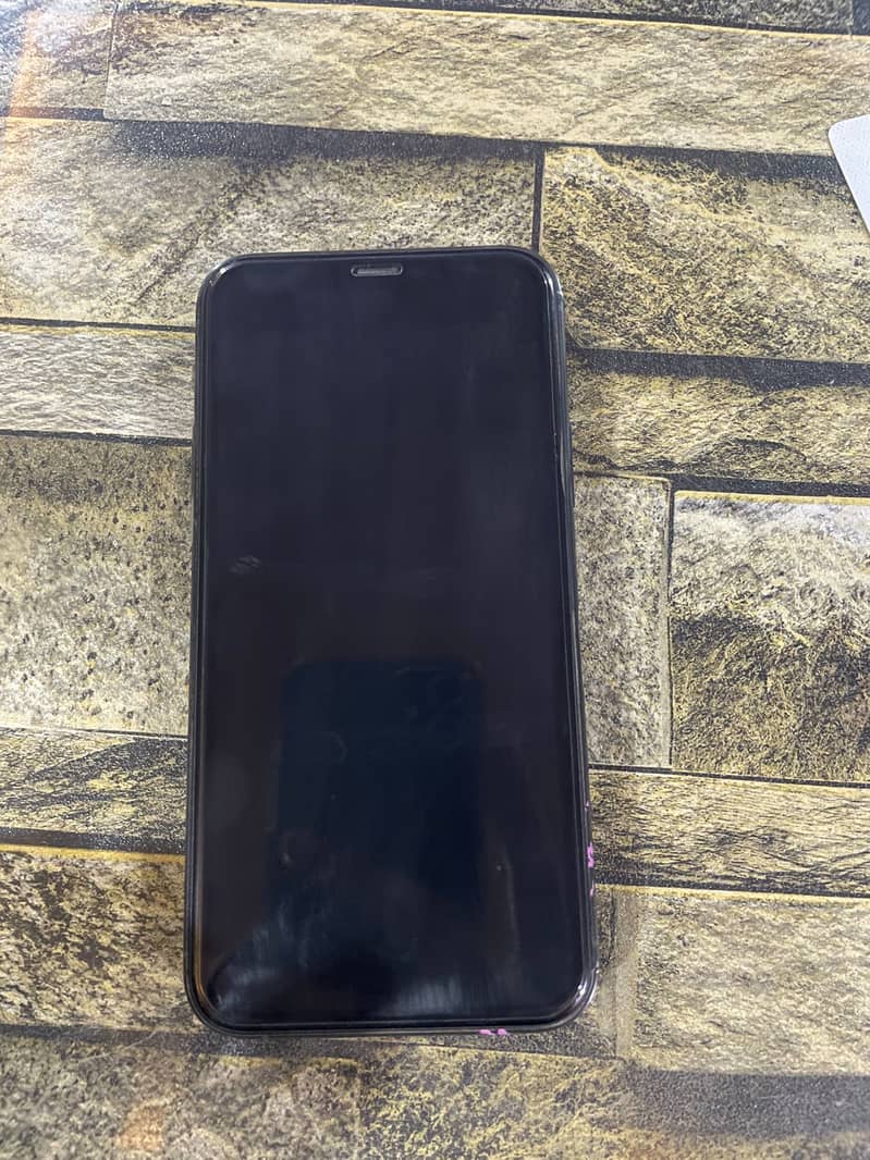 Apple iPhone 11 Pro 2