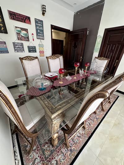 8 seater sheesham dining table