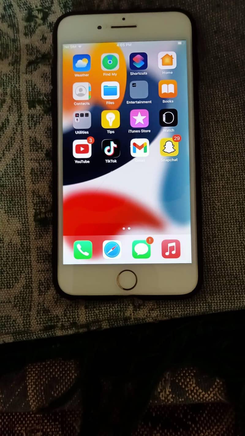 Apple iPhone 7 Plus 1