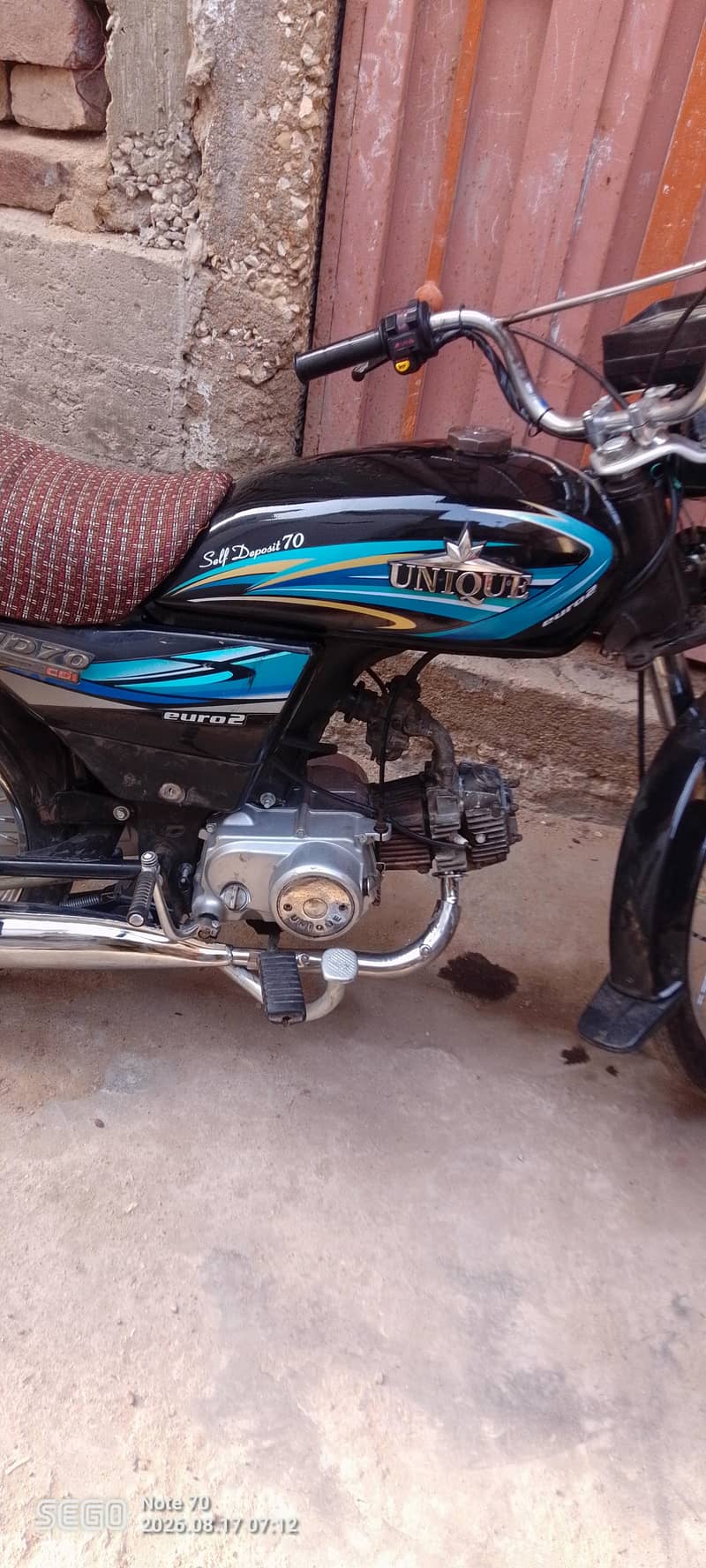 good condition unique 2015 model 0