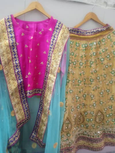 latest lenga with choli dupta
