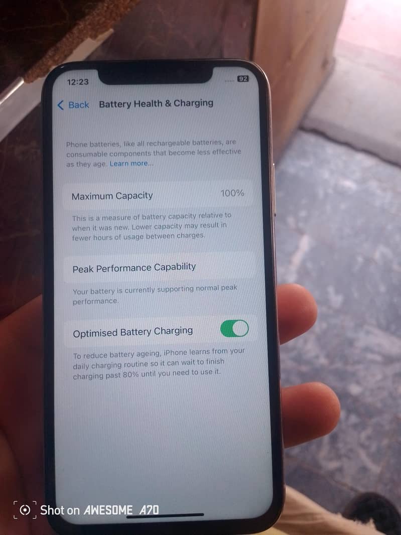 Apple iPhone X 3