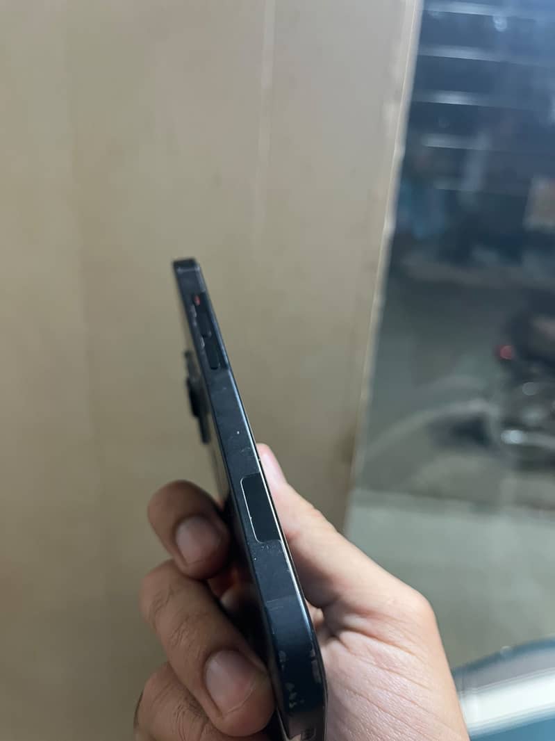Apple iPhone 14 2