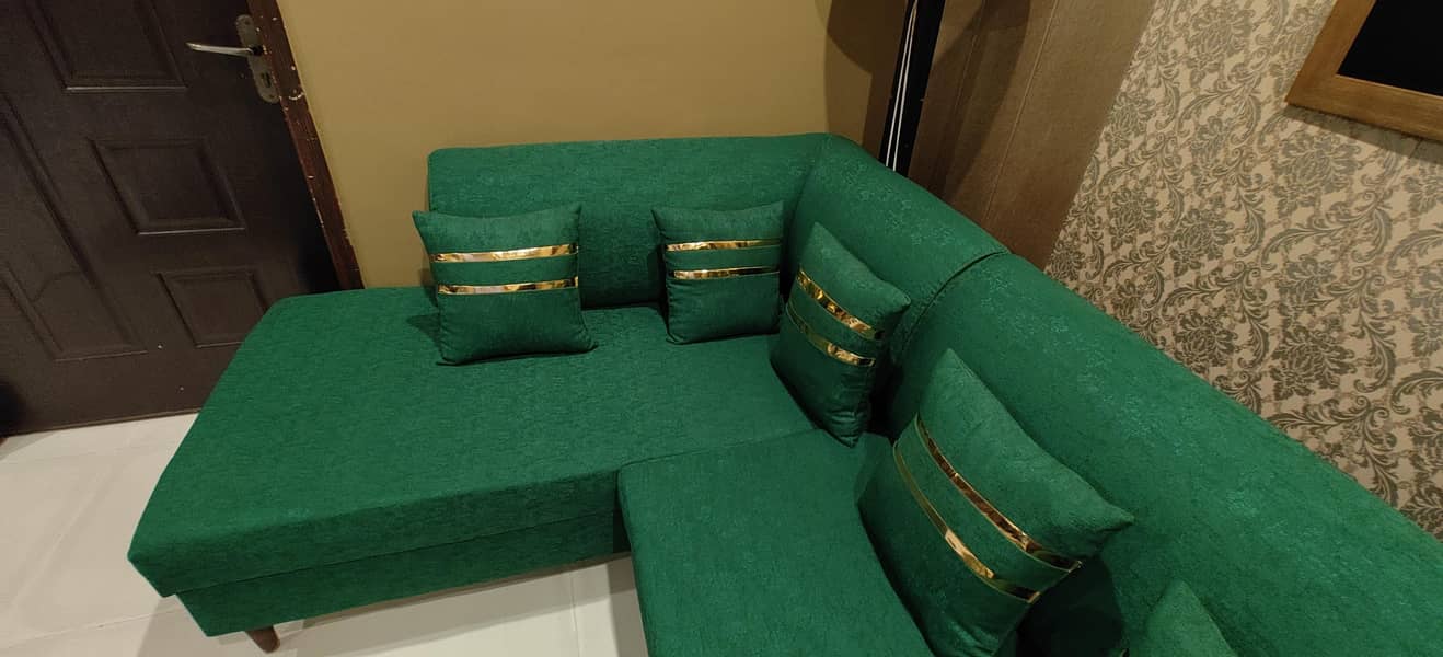 L shape corner sofa with table 1
