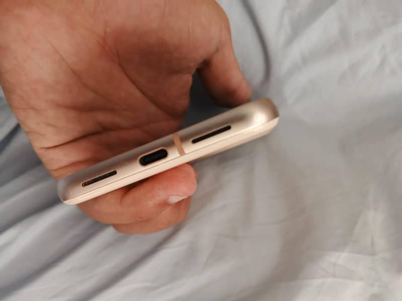 Google Pixel 8 2