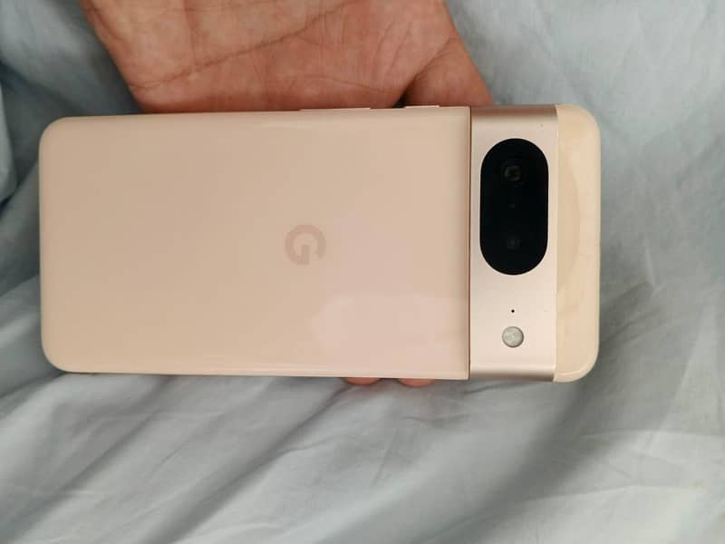 Google Pixel 8 3