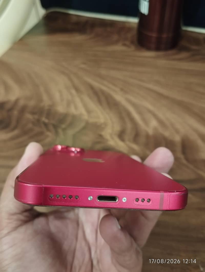 Apple iPhone 13 1