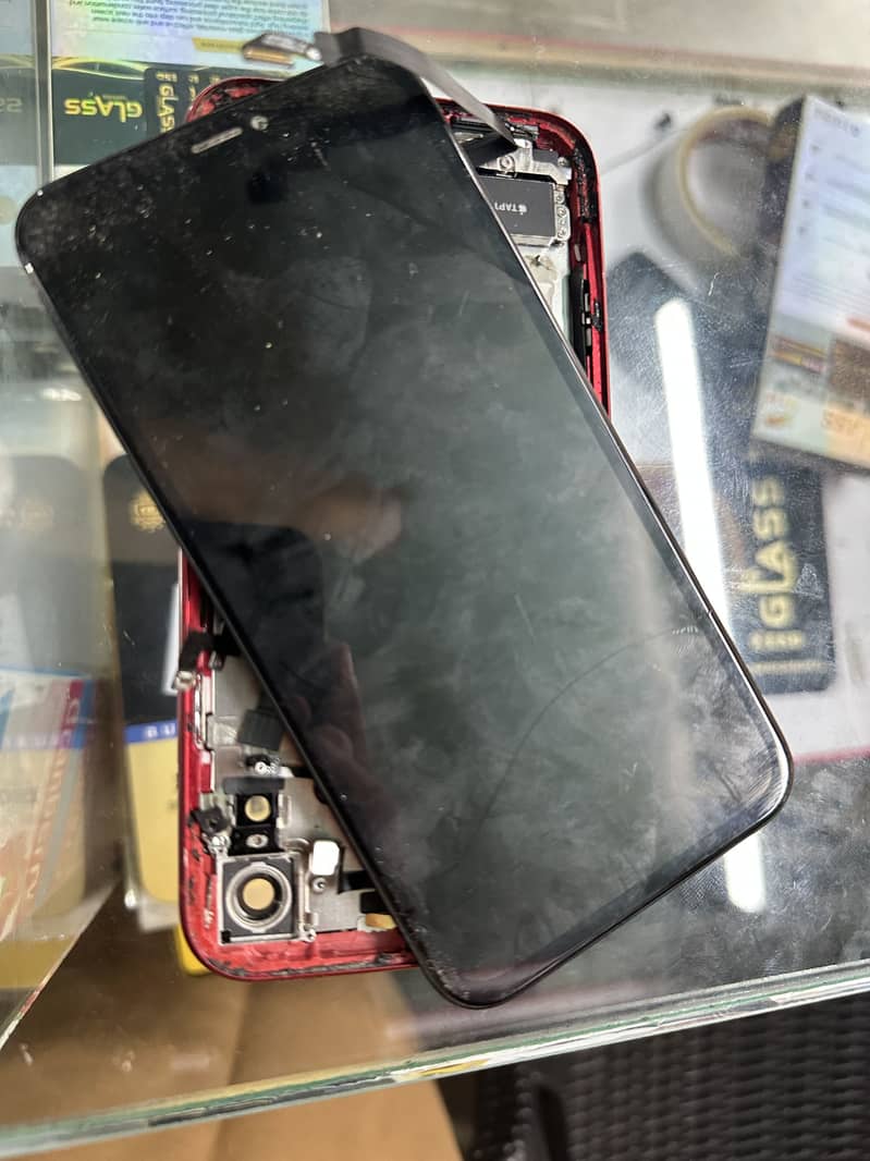 iPhone XR 0