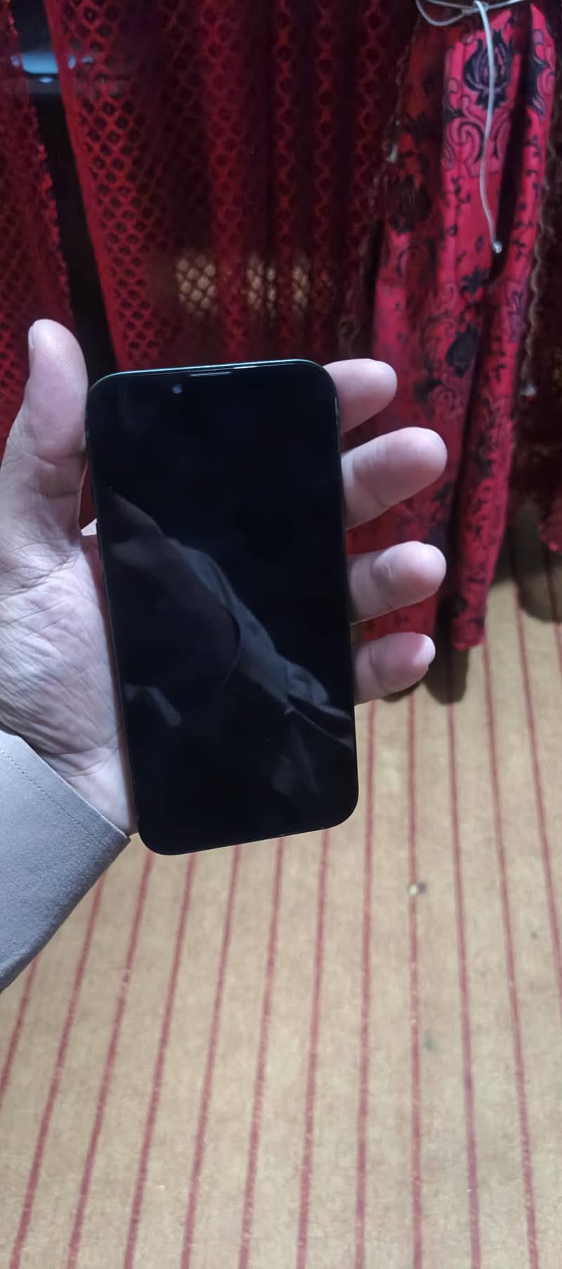 Apple iPhone 13 read Description first 1