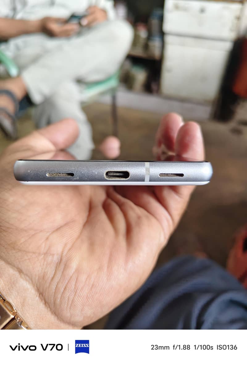 Google Pixel 7a 3