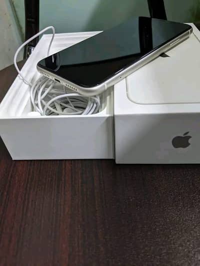 Apple iPhone 11 128gb JV.     03262134833
