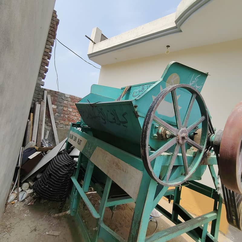 wheat thresher 0