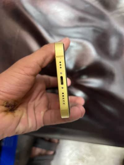 Apple iPhone 14