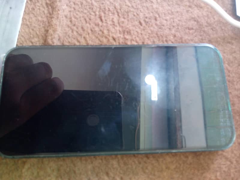 Apple iPhone 13 1