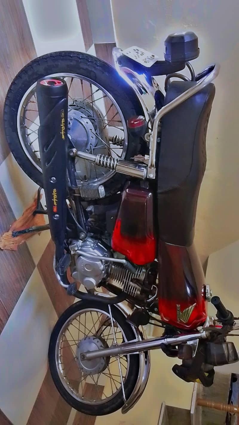 CG 125 Self Start 1