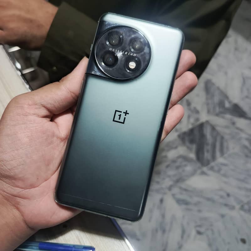 One Plus 11 0