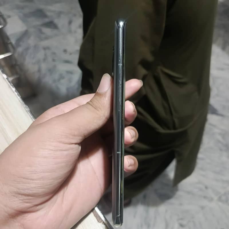 One Plus 11 2