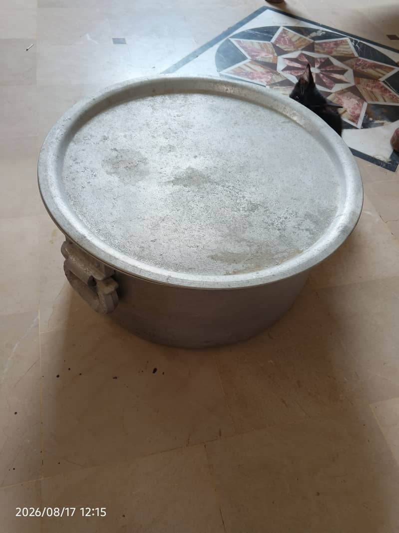 Cooking pot 0