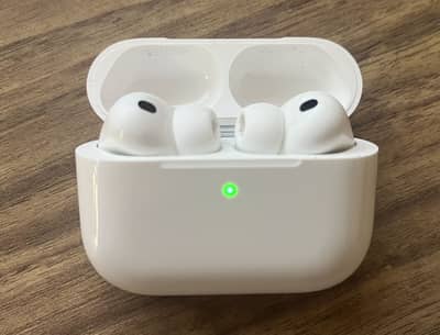 Apple Airpods Pro 3 10/10 - under warranry