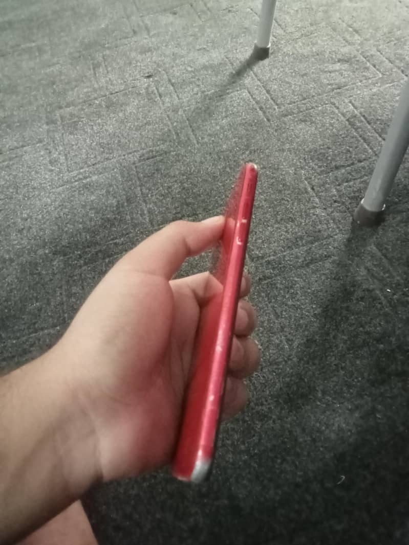 Apple iPhone 8 Plus 3