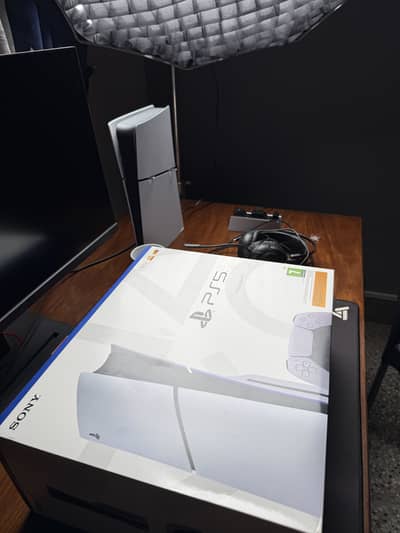 Sony PS5 Slim Disc Edition (UK) – Brand New, Sealed Pack