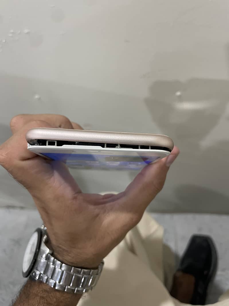 Apple iPhone 8 Plus PTA 9