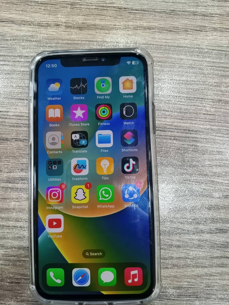 Apple iPhone X 3