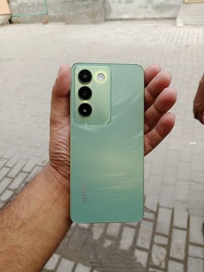 vivo y 100 selling urgent 8GB/128GB