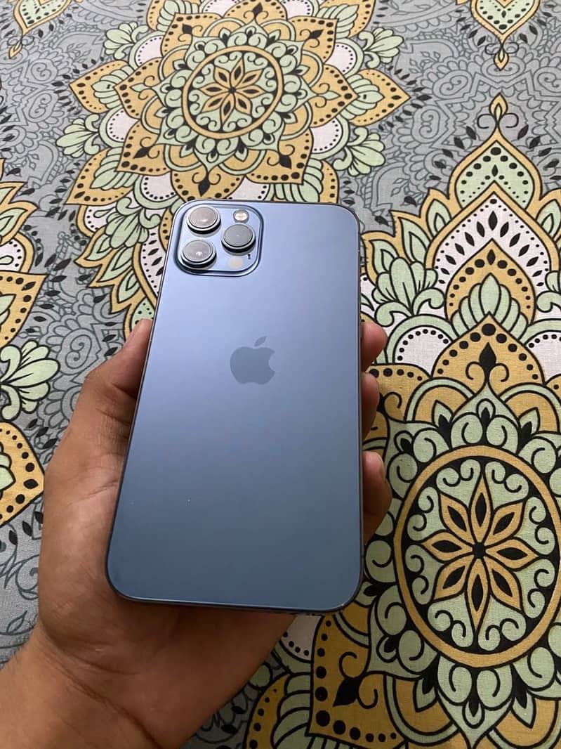 iPhone 12 Pro Max 3