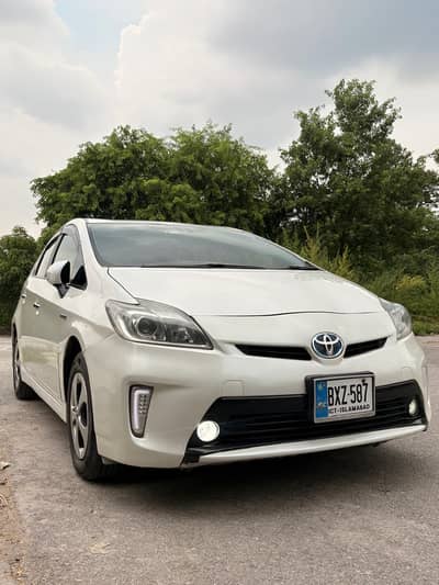 Toyota Prius 2013 imprort 2016