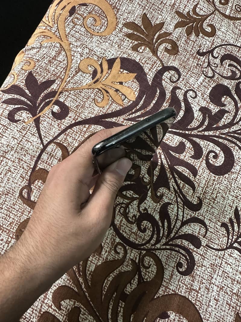 Apple iPhone X 3