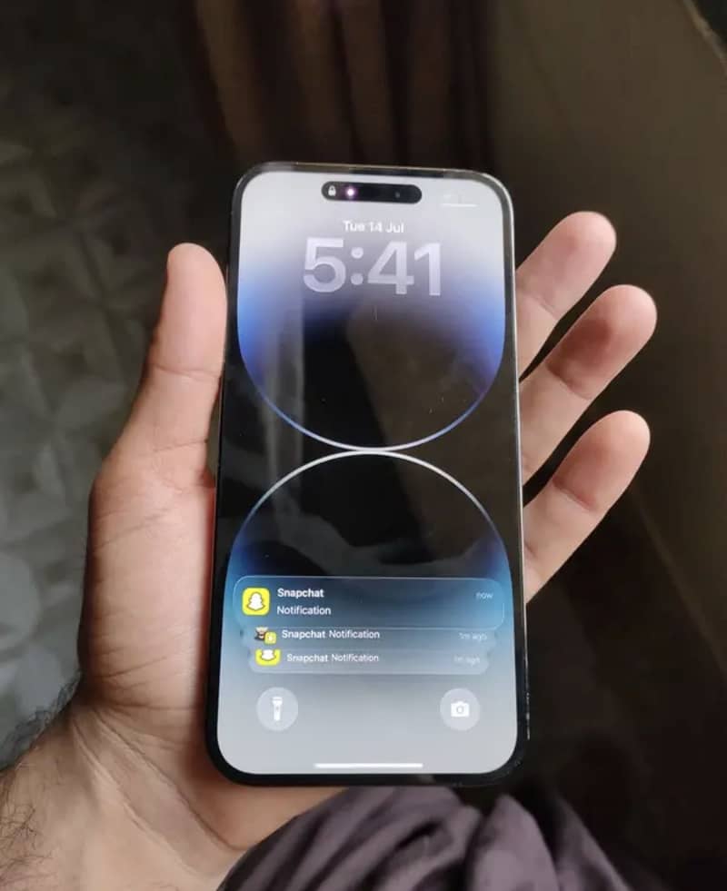 Apple iPhone 14 Pro Max 1