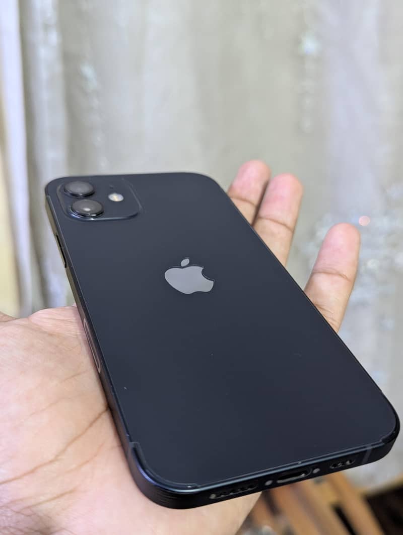 Apple iPhone 12 9