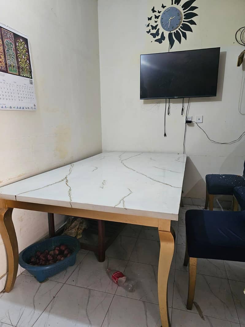 dinning table 3
