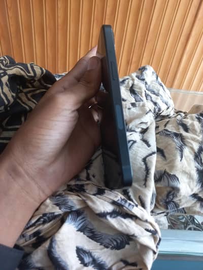 Apple iPhone 13 factory unlock 89healt water pack 03247328452
