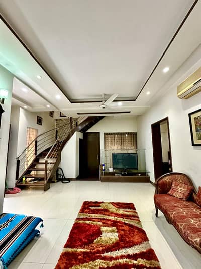7 MARLA JUST LIKE BRAND NEW HOUSE MODREN IMPORTED FOR SALE IN DHA 6