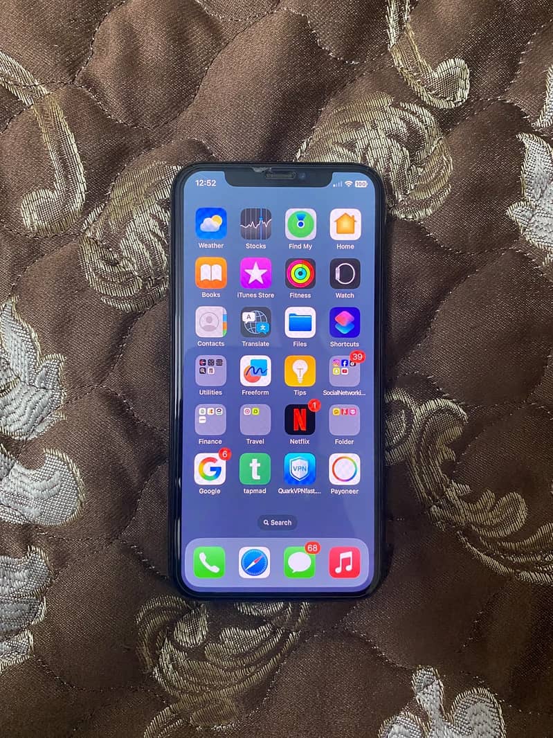Apple iPhone X 2