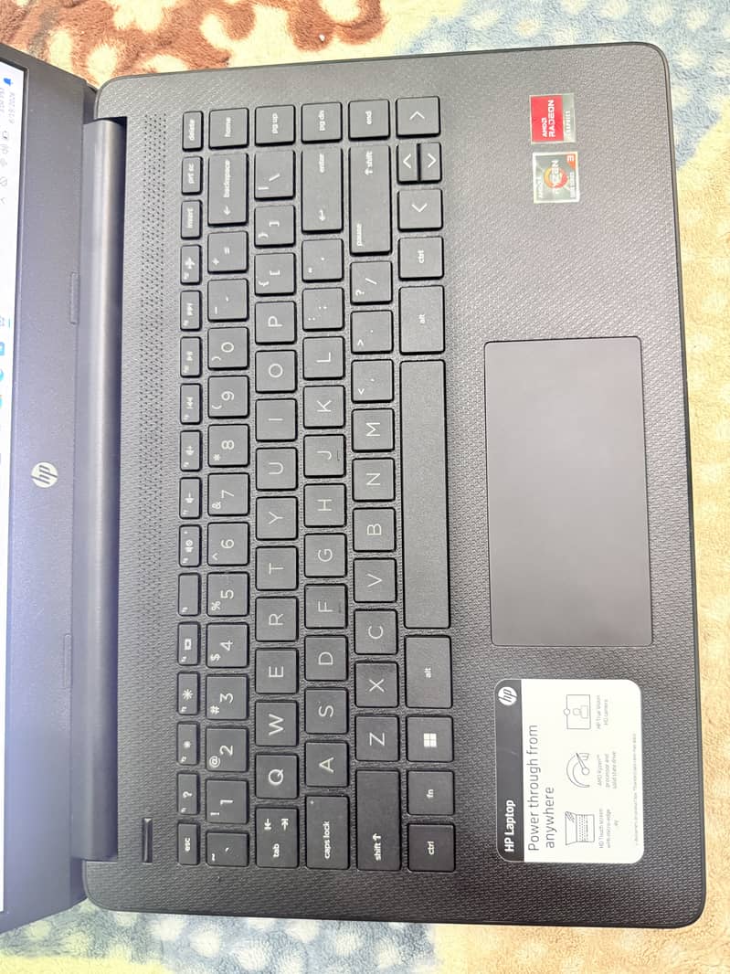 Laptop 0