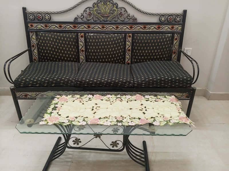 2 sofas sets both in 20k 2