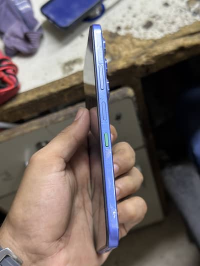 Infinix HOT 60i 10 by 10 condition 8/256 box pack with charger orignal