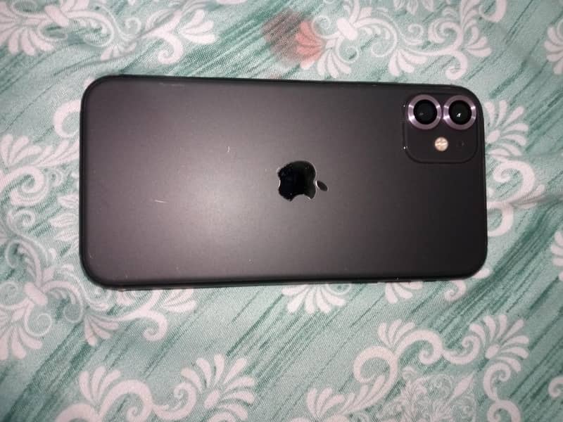 Apple iPhone 11 0