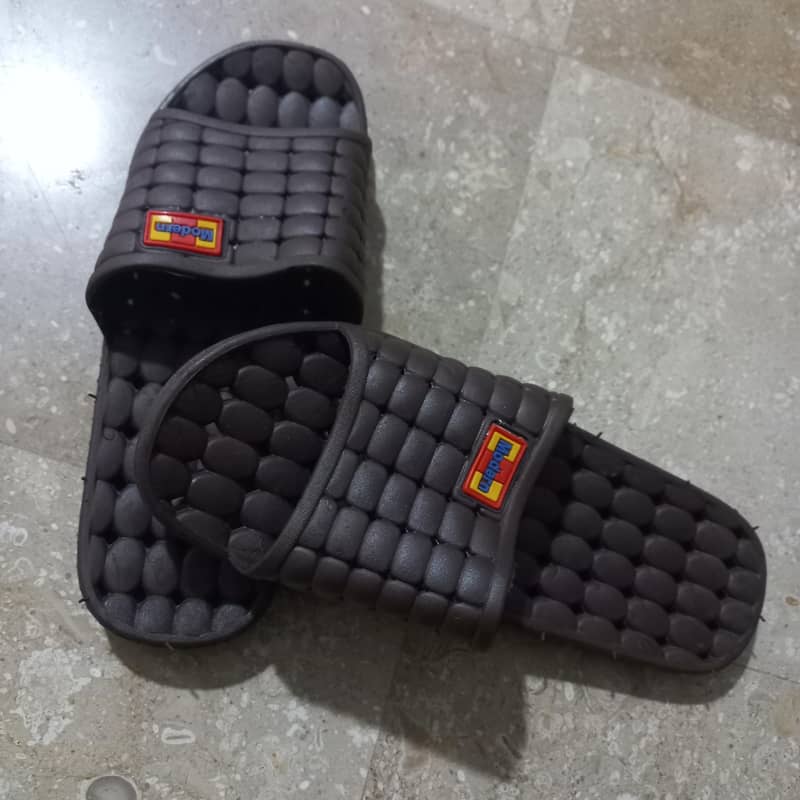 Bathroom Slippers 1