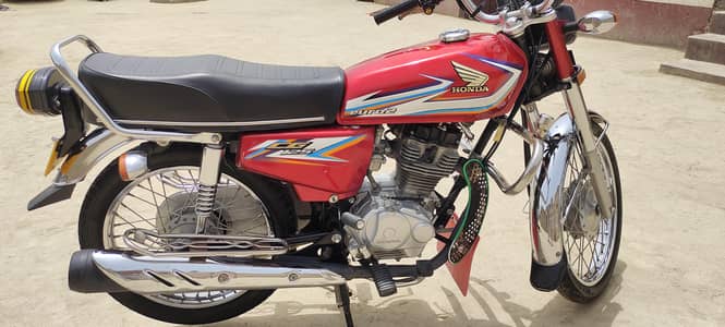 Honda 125cc model 2016 for sale call+03228067847