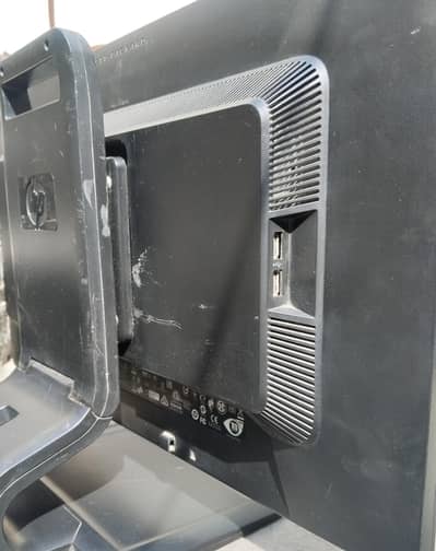 HP ELITEDESK 7O5 G2.