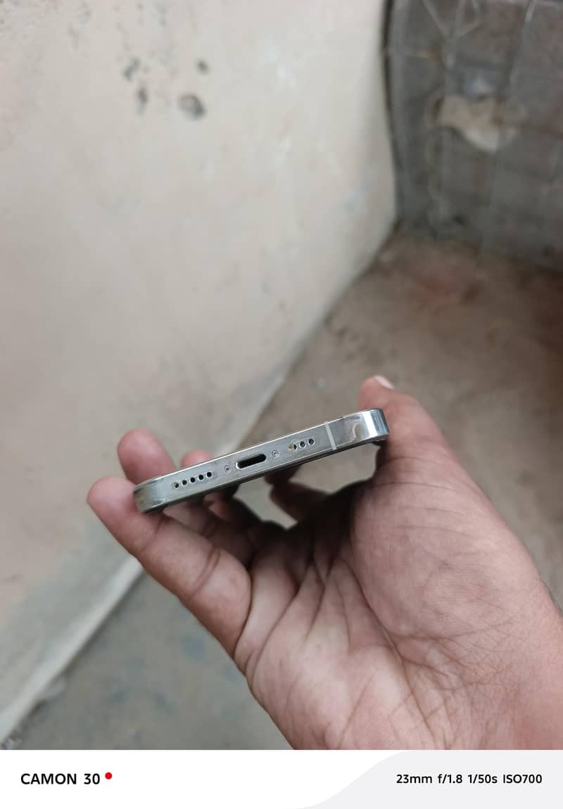 Apple iPhone 12 Pro 1