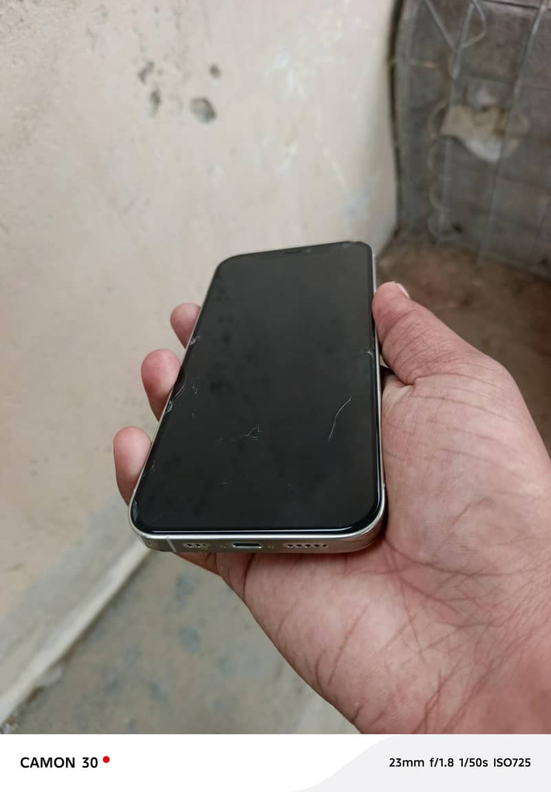 Apple iPhone 12 Pro 2